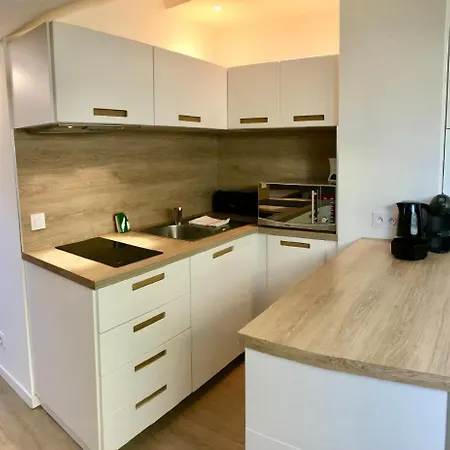 Apartment 2 Bdr In The City Center